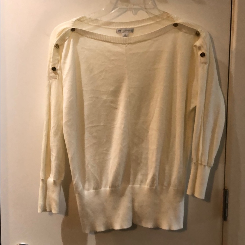 Gap cream colored sweater